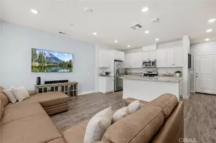 22838 Concord, Saugus, CA 91350 - Photo 4