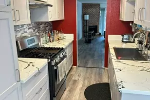 10215 Variel Ave, Chatsworth, CA 91311 - Photo 2