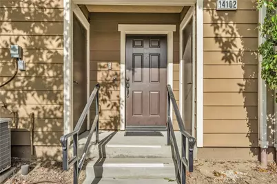 14102 W Chapparel Lane, Van Nuys, CA 91405 - Photo 6