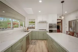 22232 Alizondo, Woodland Hills, CA 91364 - Photo 18