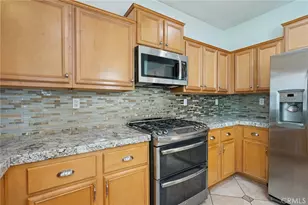 28643 Silverking, Saugus, CA 91390 - Photo 18