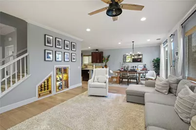 19833 Christopher Lane, Saugus, CA 91350 - Photo 10