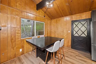 990 Nesthorn, Crestline, CA 92325 - Photo 10