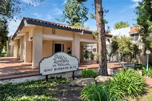 18307 Burbank, Tarzana, CA 91356 - Photo 18