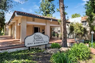 18307 Burbank, Tarzana, CA 91356 - Photo 18