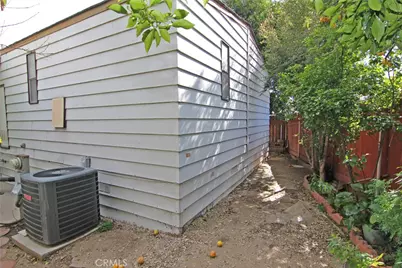 13120 Bradley Avenue #10, Sylmar, CA 91342 - Photo 32