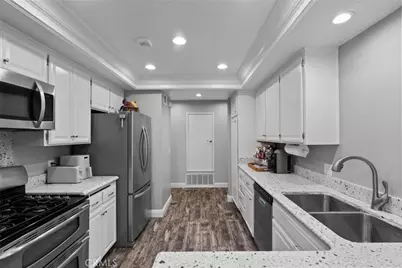 18 Brookdale, Irvine, CA 92604 - Photo 10