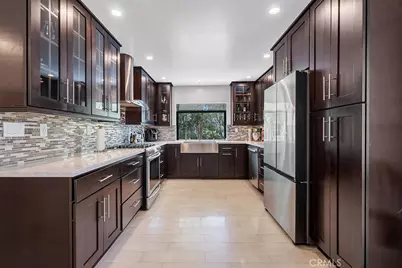 10011 Topanga Canyon #1, Chatsworth, CA 91311 - Photo 2