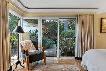 16700 Bosque Drive, Encino, CA 91436 - Photo 32