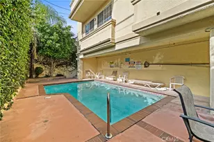 10824 Bloomfield, North Hollywood, CA 91602 - Photo 32