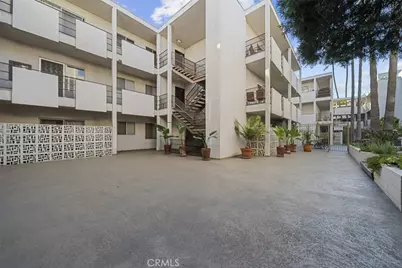 4445 Cartwright Avenue #106, Toluca Lake, CA 91602 - Photo 28