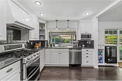 27061 Alabastro, Valencia, CA 91354 - Photo 2