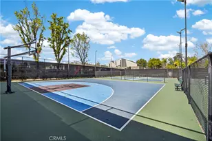 24430 Nicklaus Dr, Valencia, CA 91355 - Photo 36