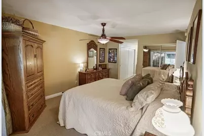 19334 Oak Crossing, Newhall, CA 91321 - Photo 10