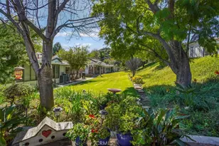 19334 Oak Crossing, Newhall, CA 91321 - Photo 16