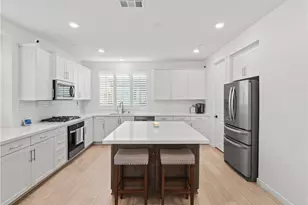 27129 Valley Oak, Valencia, CA 91381 - Photo 6