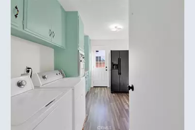 6215 Glide Avenue, Woodland Hills, CA 91367 - Photo 46