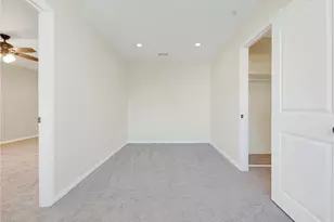 6215 Glide Ave, Woodland Hills, CA 91367 - Photo 18