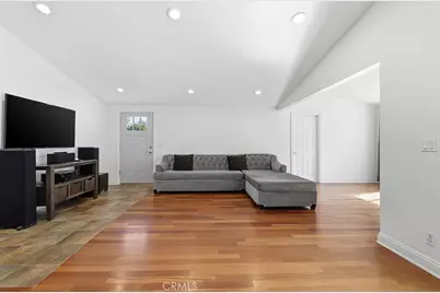 17106 Mandarin Court, Granada Hills, CA 91344 - Photo 6
