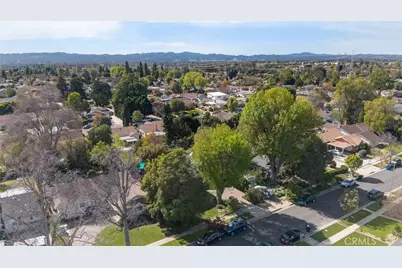 18624 Gledhill Street, Northridge, CA 91324 - Photo 44