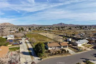 16105 Newmont, Lancaster, CA 93535 - Photo 38