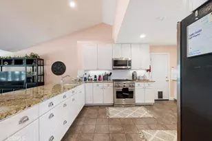 12349 Kenny Dr, Granada Hills, CA 91344 - Photo 22