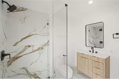 7010 Lennox Avenue, Van Nuys, CA 91405 - Photo 34