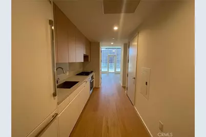 877 Francisco, Los Angeles, CA 90017 - Photo 2