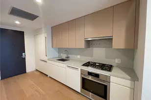 877 Francisco, Los Angeles, CA 90017 - Photo 4