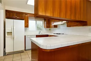 26807 Cir of the Oaks, Newhall, CA 91321 - Photo 12