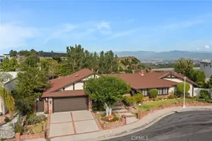 3906 Lake Vista Ct, Encino, CA 91316 - Photo 4