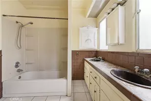 11117 Kling St, Los Angeles, CA 91602 - Photo 12