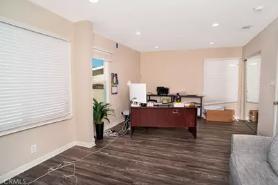 11471 Orcas Avenue, Sylmar, CA 91342 - Photo 4