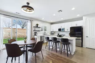 3103 Emerald Ln, Lancaster, CA 93535 - Photo 4