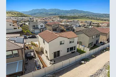 18175 Meridian Lane, Saugus, CA 91350 - Photo 32