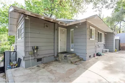 5888 Oak Knolls, Simi Valley, CA 93063 - Photo 32