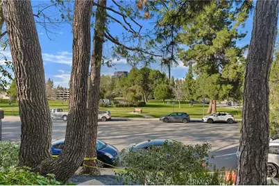 5757 Owensmouth Avenue #20, Woodland Hills, CA 91367 - Photo 26