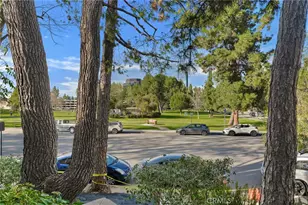 5757 Owensmouth Ave, Woodland Hills, CA 91367 - Photo 26