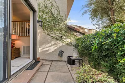5757 Owensmouth Avenue #20, Woodland Hills, CA 91367 - Photo 10
