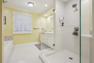 15815 Castlewoods Dr, Sherman Oaks, CA 91403 - Photo 20