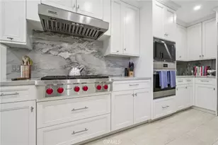 15815 Castlewoods Dr, Sherman Oaks, CA 91403 - Photo 14