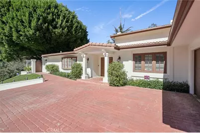 15815 Castlewoods Drive, Sherman Oaks, CA 91403 - Photo 2