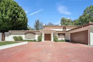 15815 Castlewoods Dr, Sherman Oaks, CA 91403 - Photo 1