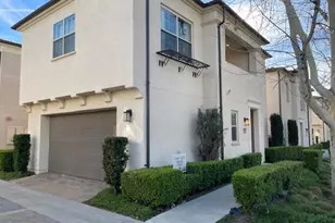 22014 Moveo, Saugus, CA 91350 - Photo 1