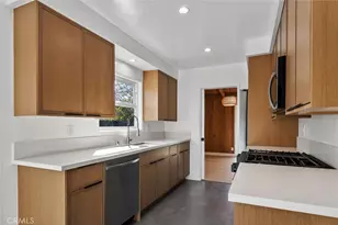 8537 Langdon, North Hills, CA 91343 - Photo 16