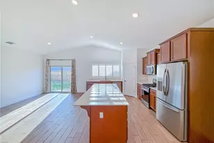 3317 Whispering Brk Ln, Shafter, CA 93263 - Photo 14