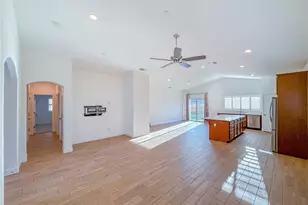 3317 Whispering Brk Ln, Shafter, CA 93263 - Photo 20