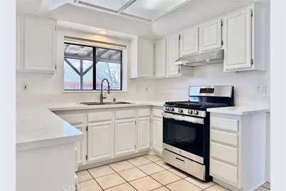 37727 Boxthorn, Palmdale, CA 93552 - Photo 8