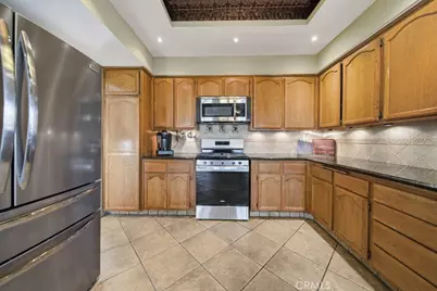 5633 W Avenue L2, Lancaster, CA 93536 - Photo 18