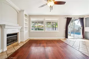 25317 Heather Vale St, Saugus, CA 91350 - Photo 14